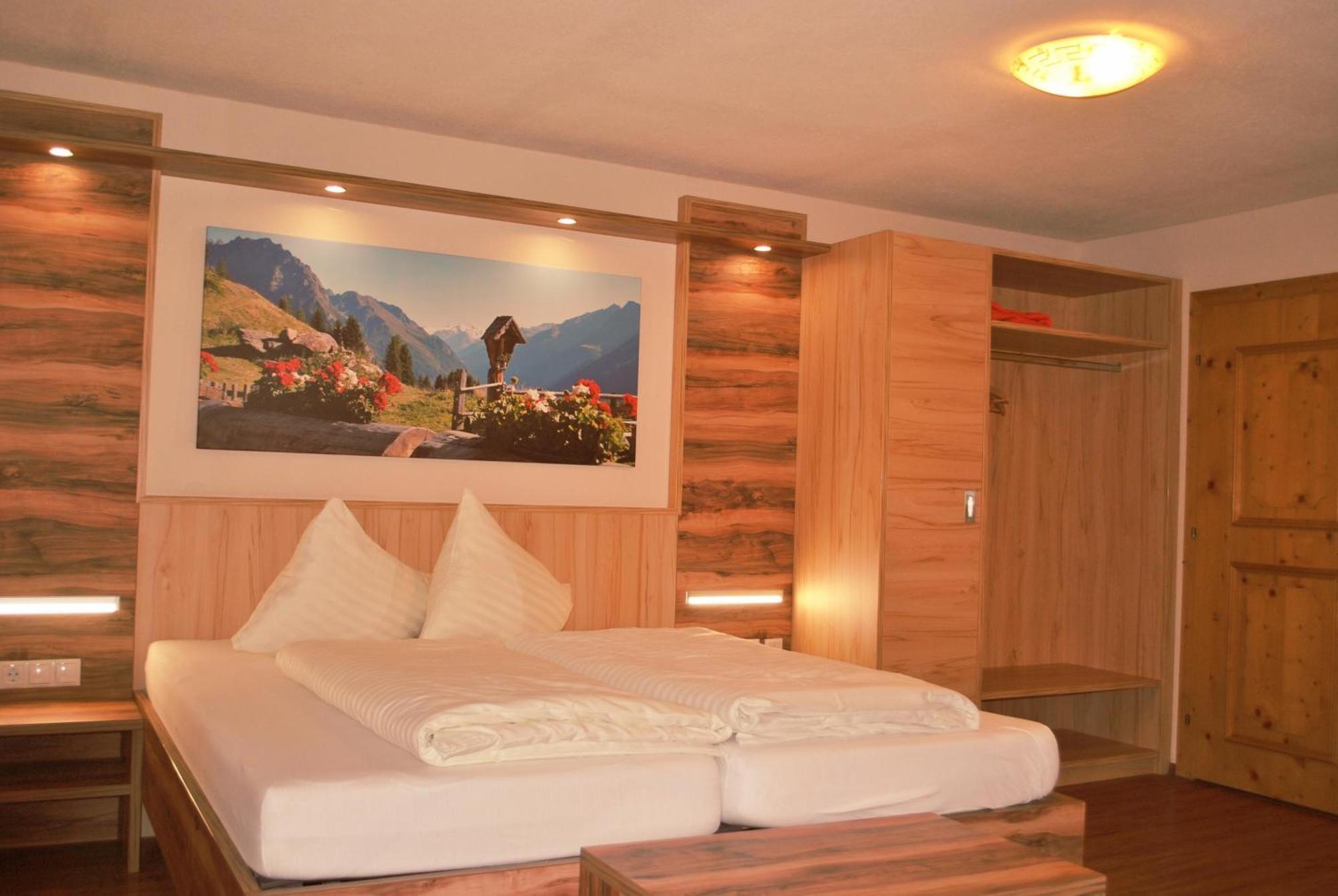 Hotel Pension Haid Sankt Leonhard im Pitztal Exterior photo